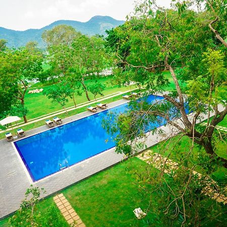Grand Tamarind Lake Kataragama Luaran gambar